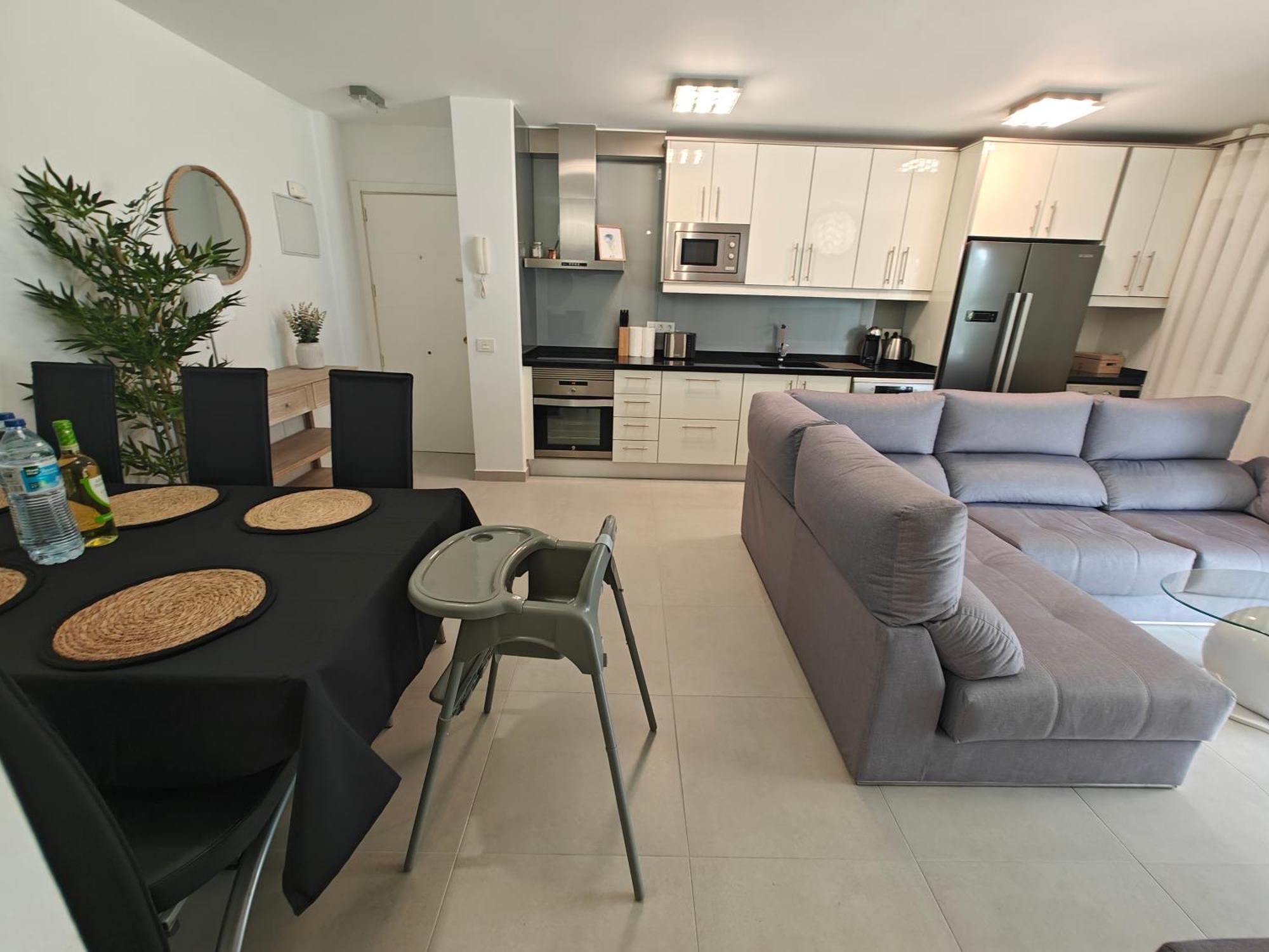 Sun Apartment - 3 Bedrooms, Priv Parking, Pool, Ac, Tv Channels, Fibre Net Los Cristianos  Esterno foto