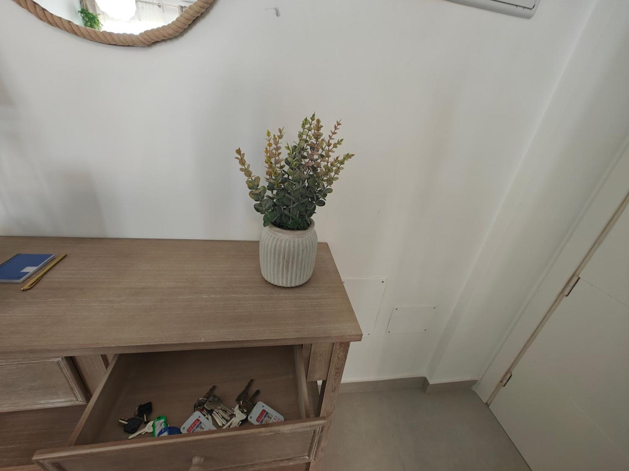 Sun Apartment - 3 Bedrooms, Priv Parking, Pool, Ac, Tv Channels, Fibre Net Los Cristianos  Esterno foto